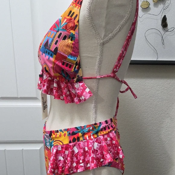 Colorful Ruffle Bikini Set - Picture 5 of 6